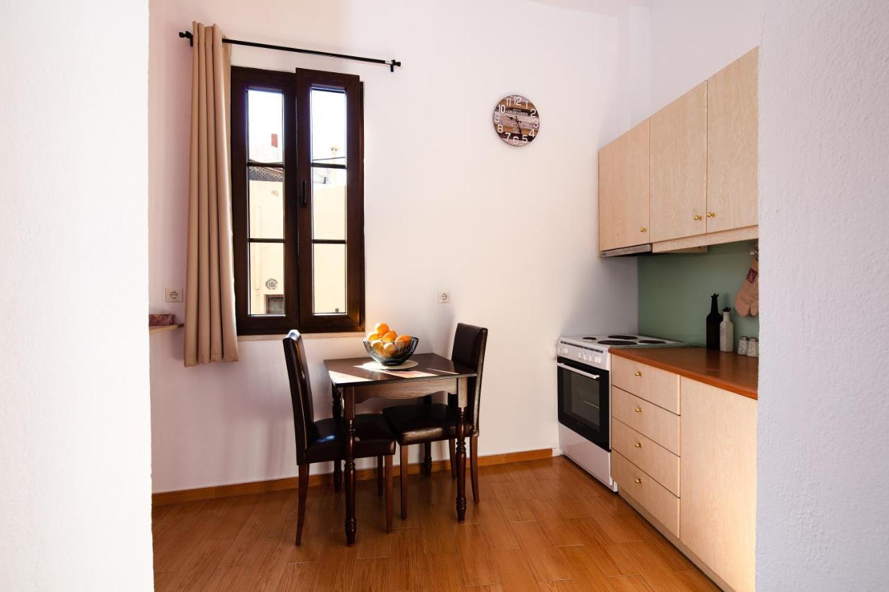 Two Floor Apartment Old Town 罗希姆诺 外观 照片